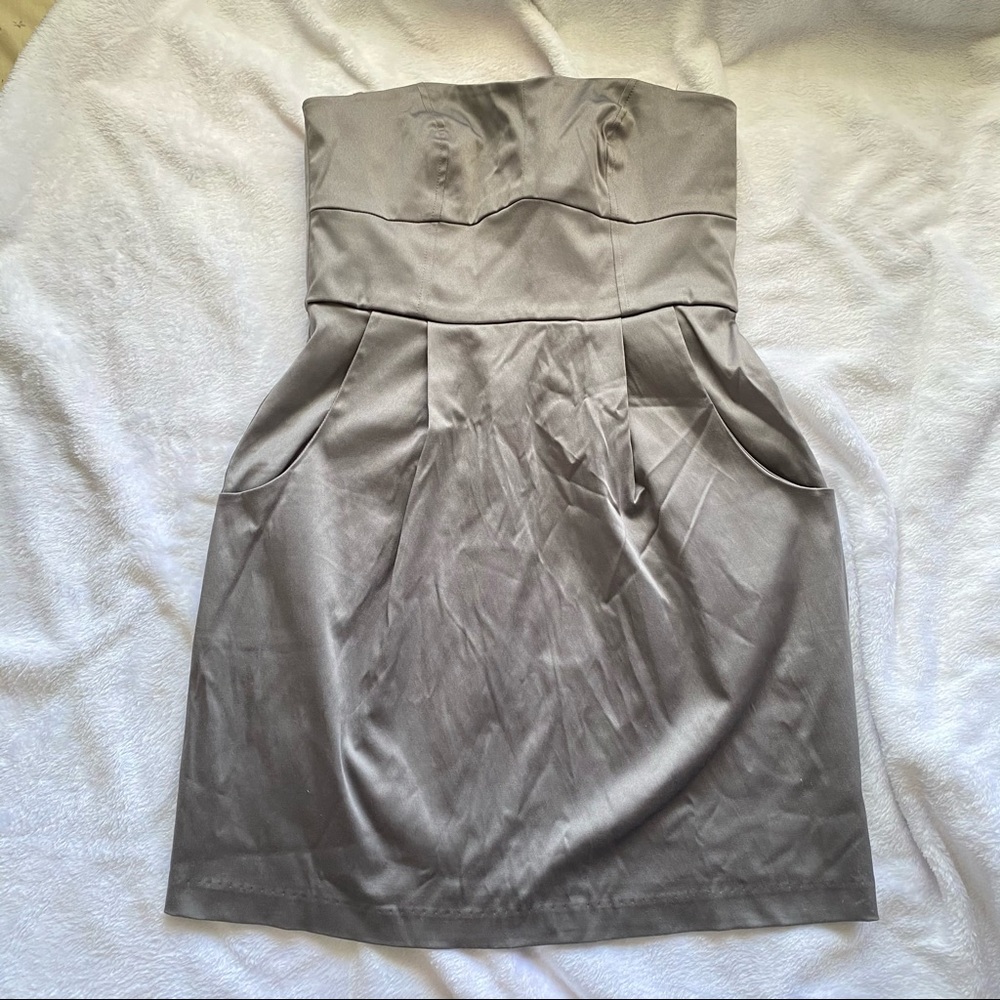🐳 Forever 21 strapless grey semi-formal short prom/dance/party dress